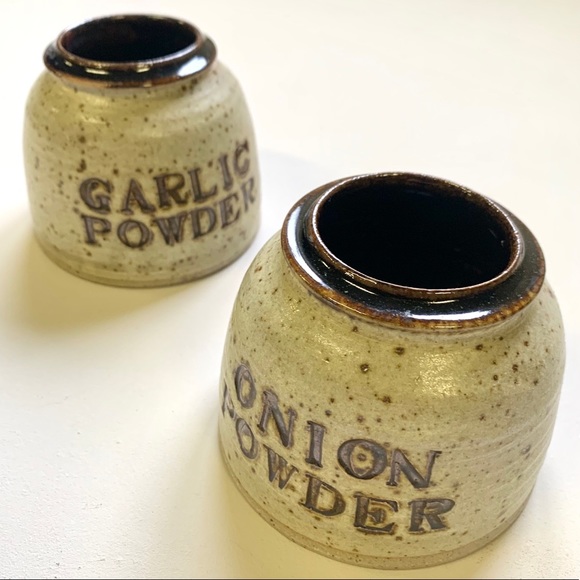 Onion & Garlic Powder Jars - Picture 1 of 8